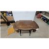 Image 2 : Antique Oak Treadle Sewing Machine Cabinet with Cast Iron Base, Late 19th Century No Head