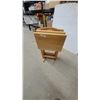 Image 2 : Set of Four Wooden Folding TV Tray Snack Tables with Storage Stand
