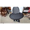 Image 3 : Bloom Fresco High Chair with Black Frame, Gray Seat Insert, Tray, and Five-Point Harness