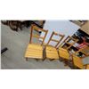 Image 4 : Set of Six Light Pine Wooden K Chairs with Two-Slat Backrest and Plank Seat