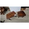 Image 2 : 2 Modern Dark-Stained Wood Nesting Tables with Tapered Legs, Set of Two Biggest 22 x 27 x 19"