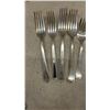 Image 7 : Silverplate Flatware Set in Blue Velvet-Lined Wooden Chest with Serving Pieces, Different Patterns