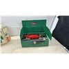 Image 2 : Coleman 421D Two-Burner Liquid Fuel Camp Stove with Original Box