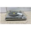 Image 1 : Hitachi HT-45 Direct Drive Turntable, 120 Volt, 60 Hz, 6 Watt, Made in Japan