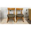 Image 5 : Vintage Rattan Pedestal Dining Table, 26 x 30" with Glass Top and Two Matching Chairs