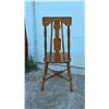 Image 4 : Vintage Wooden Spindle-Back Side Chair with Carved Splat and X-Shaped Stretchers, Lot of 5