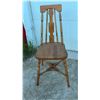 Image 5 : Vintage Wooden Spindle-Back Side Chair with Carved Splat and X-Shaped Stretchers, Lot of 5