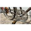 Image 3 : Vintage 1970s Raleigh Men's Multi-Speed Bicycle with Wire Basket and Rear Rack