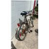 Image 6 : Vintage 1970s Raleigh Men's Multi-Speed Bicycle with Wire Basket and Rear Rack