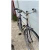 Image 2 : CCM Esprit Men's Sports Touring Bicycle, Multi-Speed, Purple, Chrome Fenders