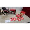 Image 4 : Miniature Vintage-Style Metal Farm Tractor with Wooden Slatted Wagon, Coca-Cola Tins and More