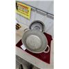 Image 3 : Vintage Aluminum Lidded Bread Bowl