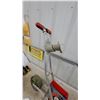 Image 4 : Walk-Behind Garden Seeder with Interchangeable Seed Plates
