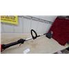 Image 5 : Yard Machines YF25 25cc 4-Cycle Gas String Trimmer