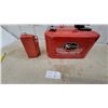 Image 1 : Kiekhaefer Mercury 6-Gallon Outboard Motor Fuel Tank and Esso Outboard Oil Container with Product
