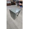 Image 2 : Sears Burglar and Fire-Resistant Combination Safe, Model 969-58384, ULC Class 350-1HR 24 x 15 x 18.