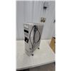 Image 1 : Celebrity Mardisco Limited Model CH 7000 1500W Oil-Filled Radiator Heater With Thermostat, 1992