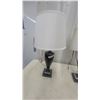 Image 2 : Pair of Traditional Urn-Shaped Table Lamps with Dark Bronze Bases and White Drum Shades