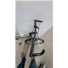 Image 2 : Niagara Velocity Hybrid Bicycle with Grip Shifters, Triple Chainring, and Bar Ends 26"