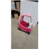 Image 1 : Little Tikes Princess Cozy Coupe Pink and White Ride-On Toy Car