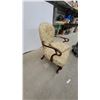 Image 2 : Vintage Tufted Floral Upholstered Armchair with Scroll Arms and Cabriole Legs