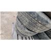 Image 4 : 5x Tires and Gmc Rims 225/65R17