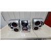 Image 1 : Aiwa CX-NA303 Mini Hi-Fi Stereo System with 3-Disc Changer and Twin Drive Speakers