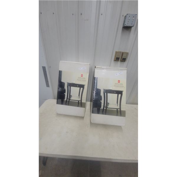 2x President's Choice Belvedere End Tables, Wood Veneer on MDF, Solid Wood Legs, 18 x 24 1/5 x 13"