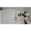 Image 4 : Vintage Art Glass Perfume Bottle with Gold-Tone Atomizer, Black Bulb, Green Swirl Design