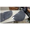Image 3 : Set of Four Segmented Patio Umbrella Base Weights with Fan Pattern and Metal Handles
