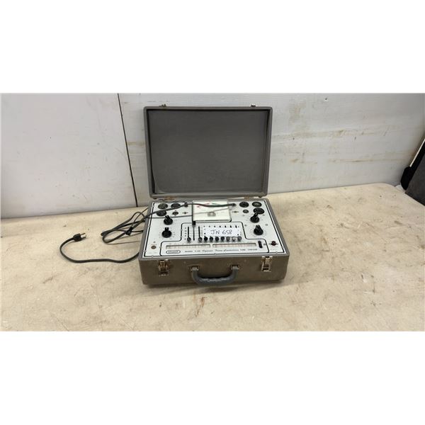 Starkit Model 9-99 Dynamic Trans-Conductance Vacuum Tube Checker with Case