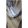 Image 12 : Samsung Stainless Steel French Door Refrigerator with Bottom Freezer Drawer 70 x 32 x 27"