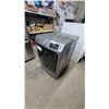 Image 2 : Maytag Commercial Technology Front Load Washer with Extra Power and Steam, Grey Finish