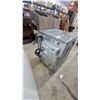 Image 5 : Maytag Commercial Technology Front Load Washer with Extra Power and Steam, Grey Finish