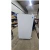 Image 1 : Frigidaire Energy Star Certified Upright Freezer 67 x 34 x 28"