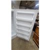 Image 5 : Frigidaire Energy Star Certified Upright Freezer 67 x 34 x 28"