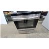 Image 4 : Riverstone Electric Range with Smooth-Top Ceramic Cooktop and Stainless Steel Front