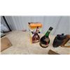 Image 4 : Vintage Westinghouse Tube Radio, Carved Wood Bust, Mantel Clock, Armagnac Bottle in Box and More