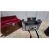 Image 3 : Vintage Camera Lot: Kodak Brownie Reflex, Brownie Fiesta, Polaroid Land 100, Autographic and More