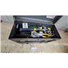 Image 3 : Multi-Drawer Metal Machinist's Tool Chest with Top Compartment and Some Tools
