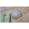 Image 2 : Vintage TECO Mint Green Bathroom Scale with Chrome Trim and Enamel Colander