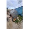 Image 1 : 200gal Stainless Steel Tank Trailer