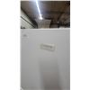 Image 3 : Maytag Performance Series White Top-Freezer Refrigerator 60 x 29 x 27"