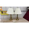 Image 1 : Pair of Traditional Brass Table Lamps with Off-White Pleated Fabric Shades