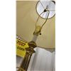 Image 5 : Pair of Traditional Brass Table Lamps with Off-White Pleated Fabric Shades