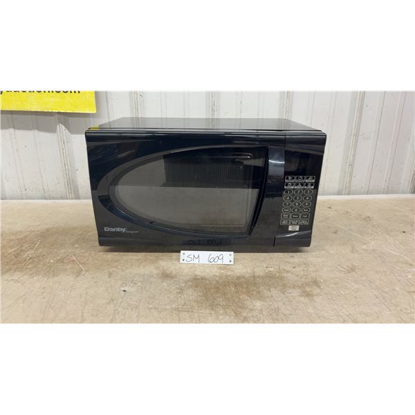 Danby Designer Black Countertop Microwave with Digital Control Panel