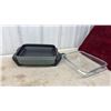 Image 5 : T-fal Model T 39 Electric Barbeque Grill with Clear Domed Lid and Ribbed Non-Stick Cooking Surface