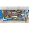 Image 5 : Spider-Man Jiggle Head, Bburago 1/18 Disney Mercedes-Benz SSKL and Mickey & Minnie Figurines