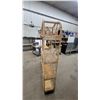 Image 5 : Pair of Vintage Bamboo Rattan Arched Etagere Shelving Units with Four Wooden Shelves 79 x 13 x 27"