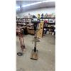 Image 1 : Delta 16 1/2" Floor-Standing Drill Press with Drill Press Vise
